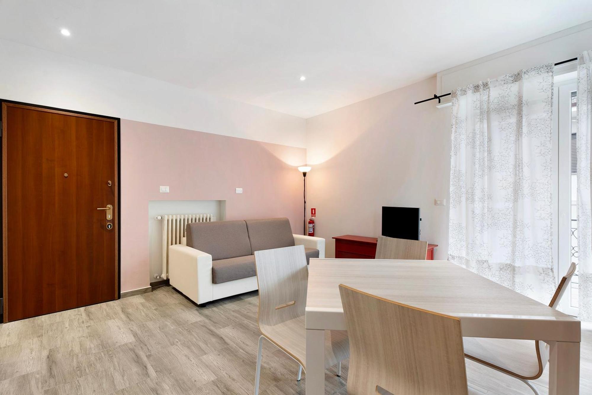Sweet Home Apartments Peperoncino Arona Eksteriør bilde